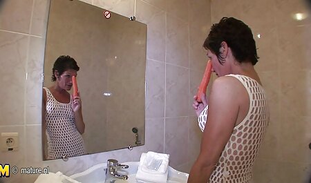 Hoer die sexfilmpjes online graag de vloer opgeeft en het juiste doet.